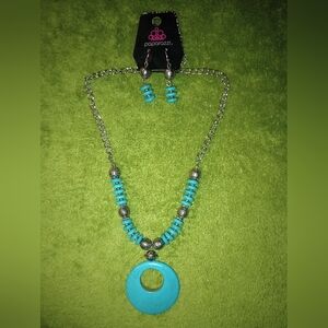 PAPARAZZI, SLIVER + CRACKED TURQUOISE BEADS NECKLACE W/ EARRINGS
